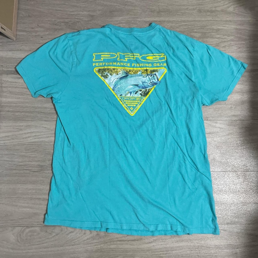 Columbia Teal T-Shirt with Yellow Fishing Graphic
